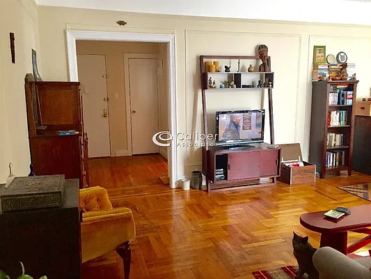 Rented by Zjama Realty Corp | media 11