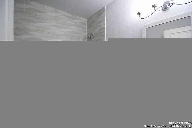2 bed, 2.0 bath, 740 sqft, $1,250 — Photo 3