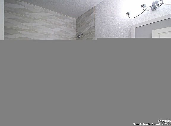 3rd image of 707 S Olive St #A