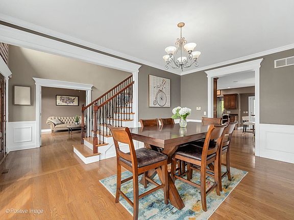 5th image of 3019 Rollingridge Rd