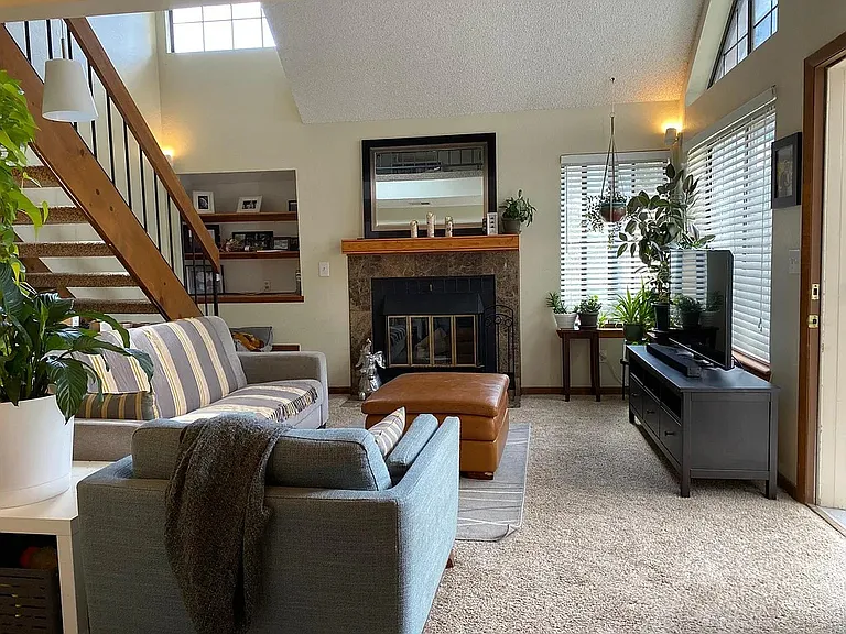 5902 Gunbarrel Ave #E — Photo 4
