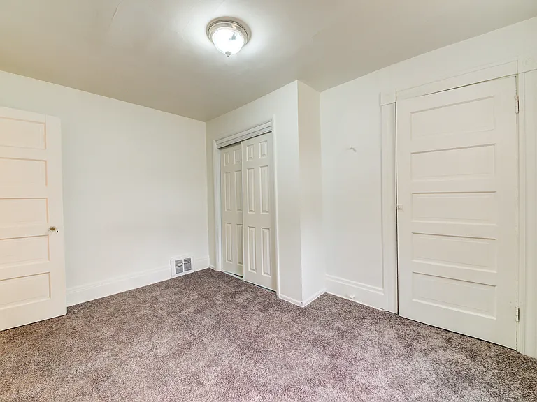 714 Industry St — Photo 6