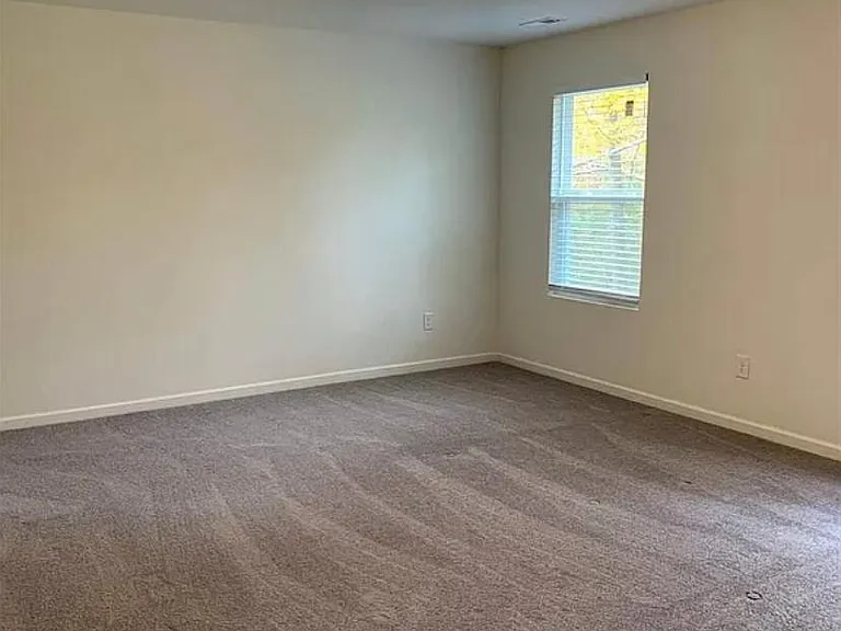 664 Rockbank Loop — Photo 31
