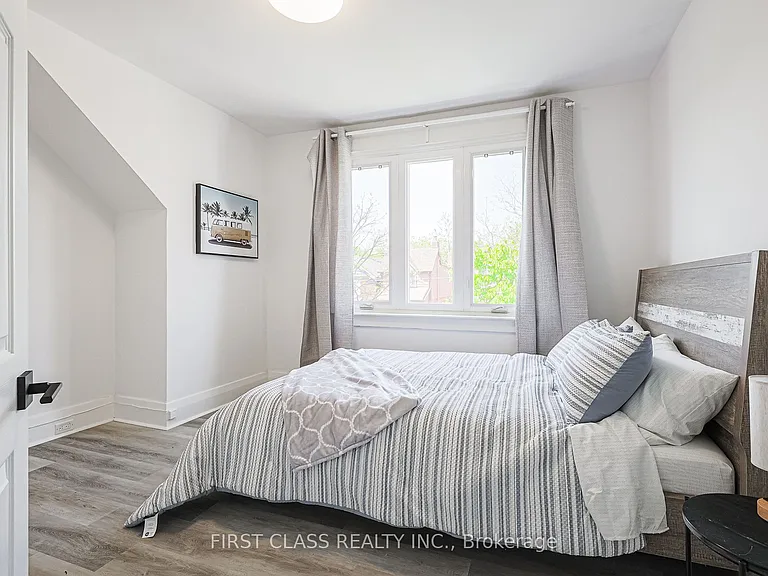 53 Aldridge Ave — Photo 18