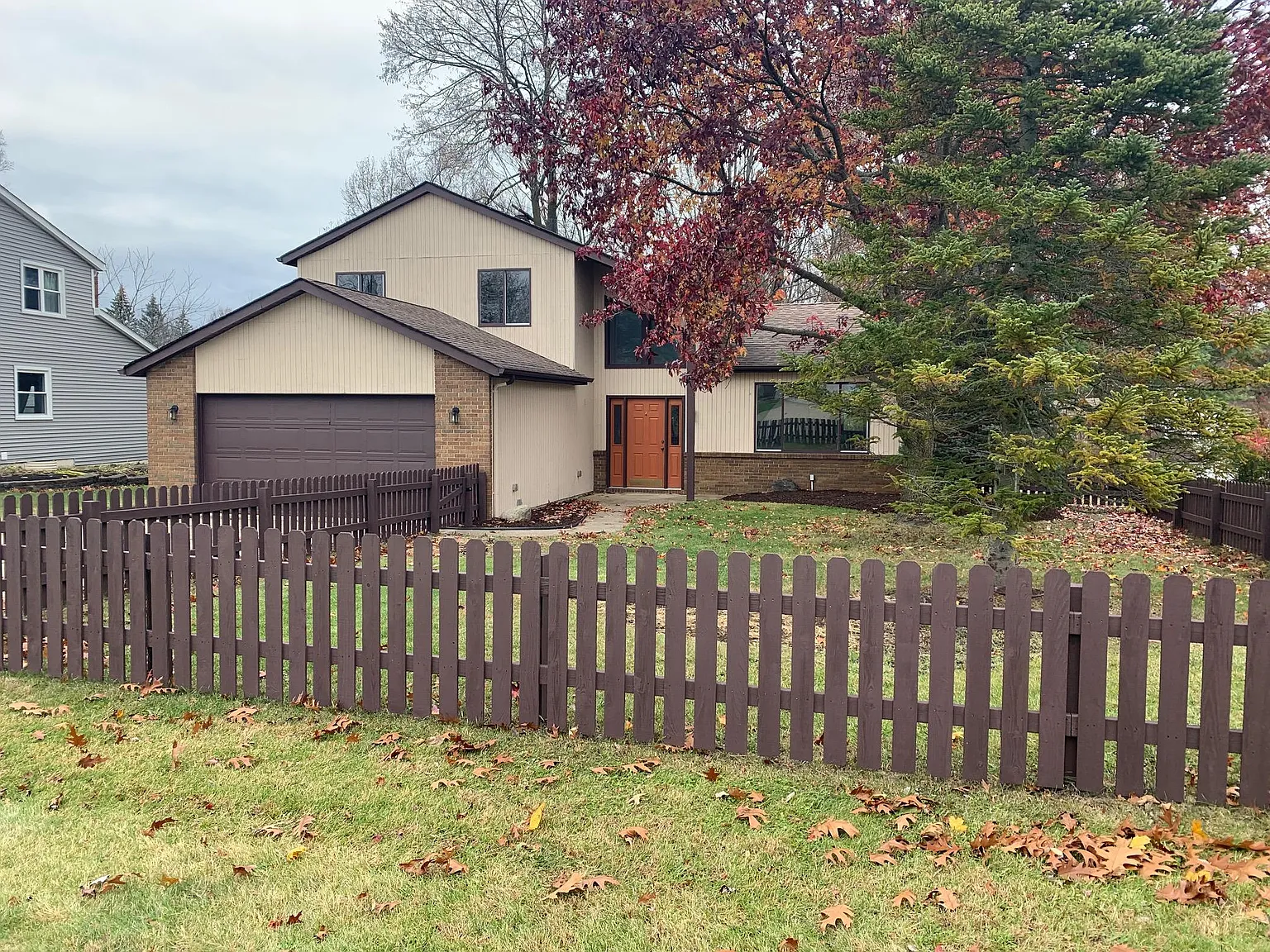 3 bed, 1941 sqft, $2,300 — Photo 3