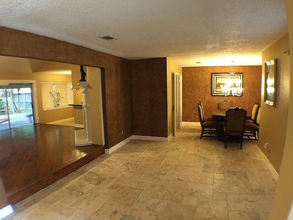 Entry view w/open floor plan