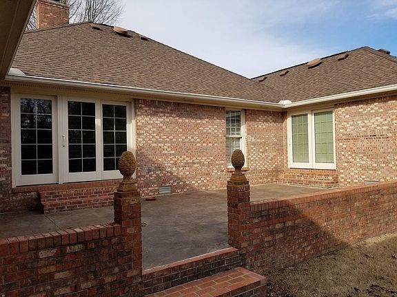 3rd image of 205 Troon Rd