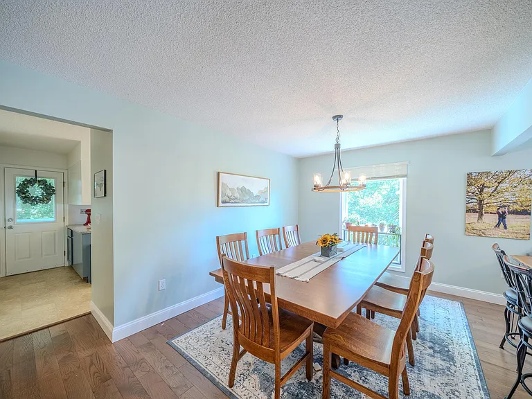 332 Flower Dr — Photo 7