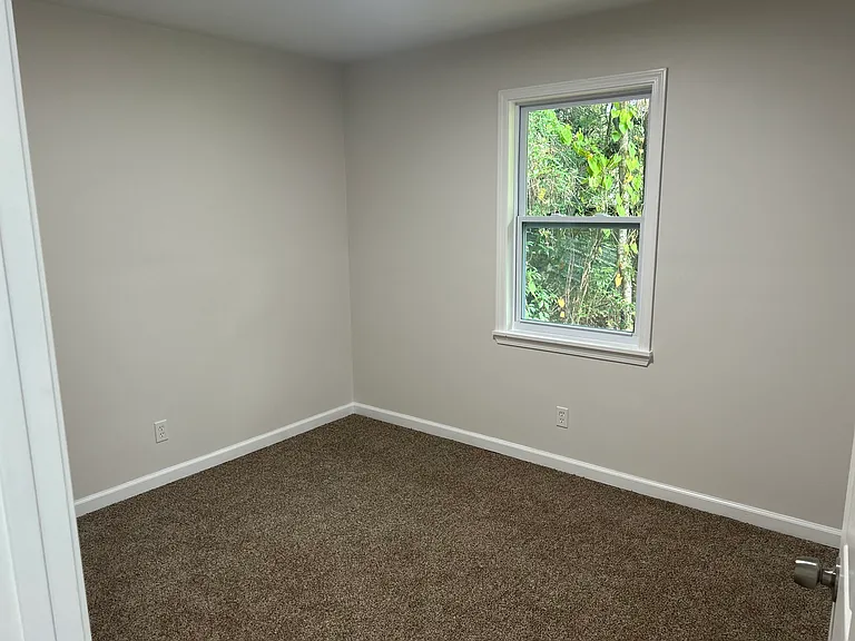 2310 Watts Ln — Photo 5