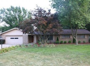 2634 W John Beers Rd, Stevensville, MI 49127
