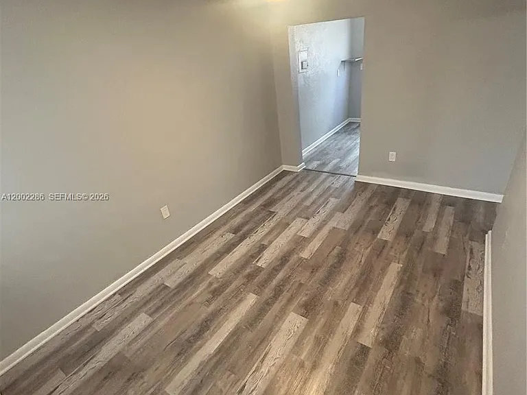 161 NW 15th St #3 — Photo 15