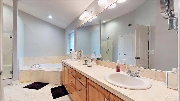 1277 Solomon Cir — Photo 5