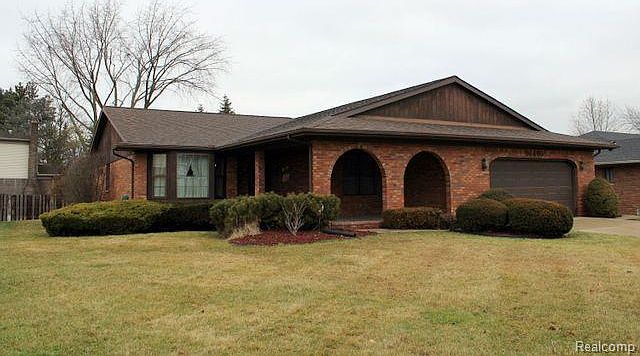 1st image of 16460 S Gatehouse Dr