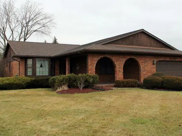 16460 S Gatehouse Dr, Woodhaven, MI 48183