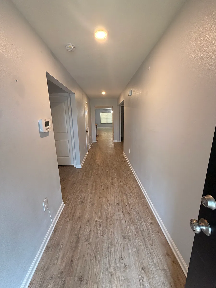 Building Photo - 9470 Lutoo Ln