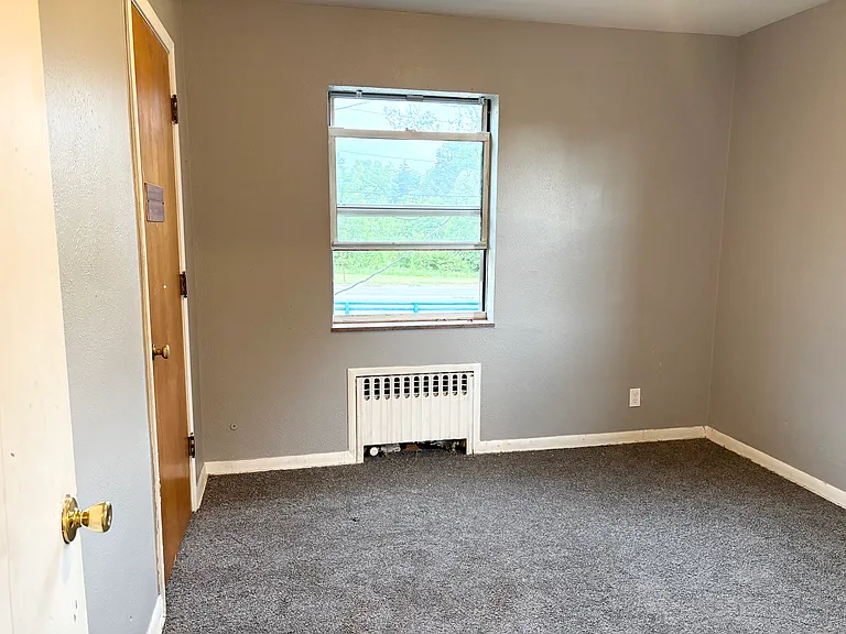 1384 N Cove Blvd #3 — Photo 14