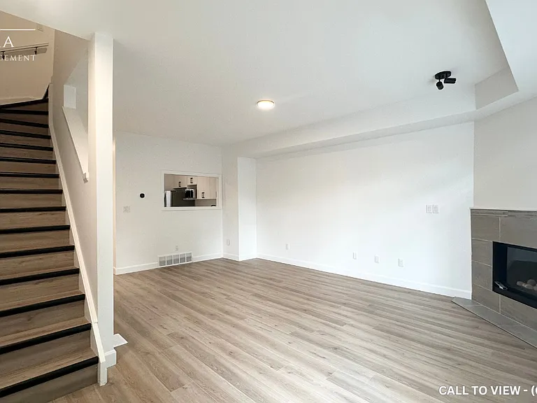 1415 Commissioners Rd W #2 — Photo 4