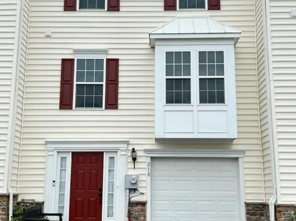 210 Bardel Dr, Coatesville, PA 19320