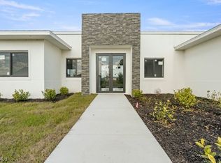 1709 NE 41st St, Cape Coral, FL 33909