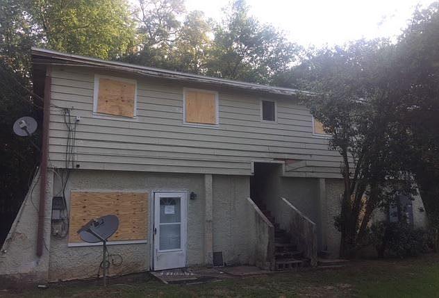 1st image of 4550 Singleton Dr
