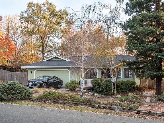 2nd image of 2656 Knollwood Dr