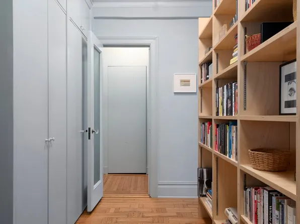 41 5th Avenue image 10 of 20