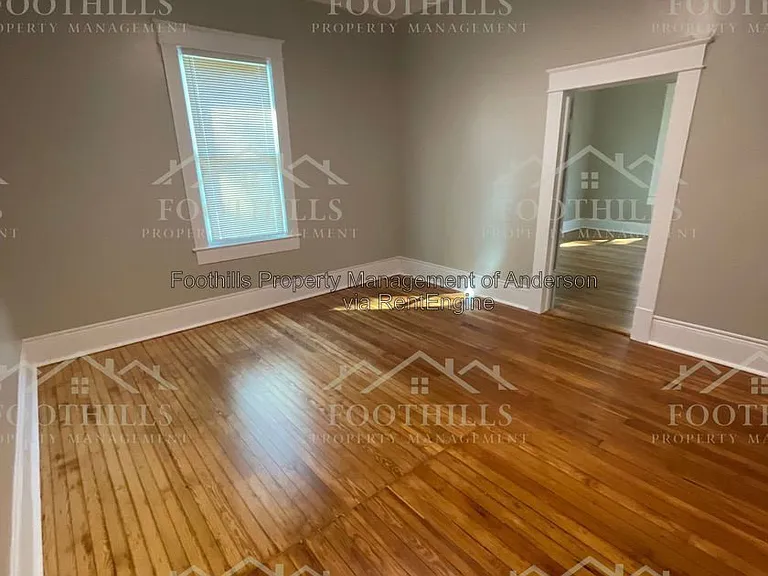 120 Anderson Ave #C — Photo 11