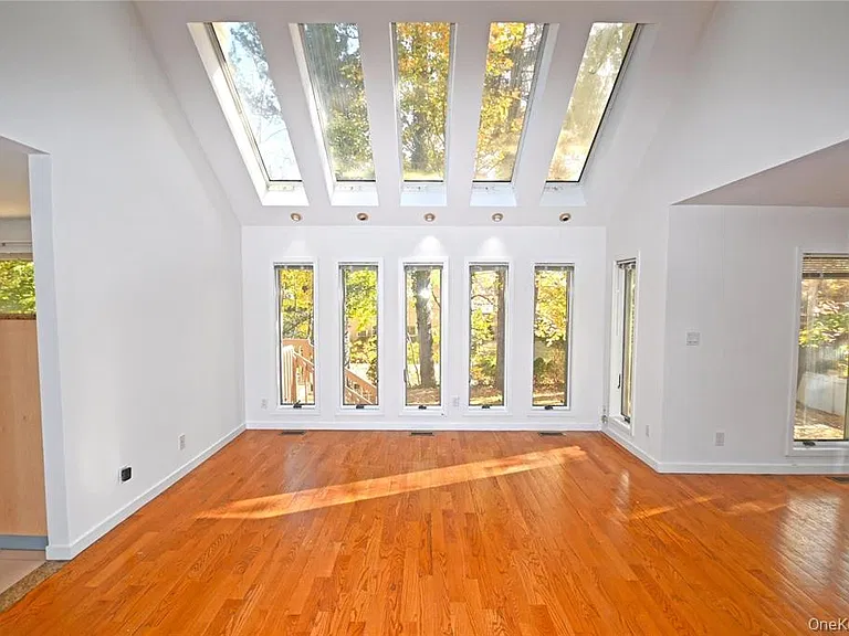 24 Warwick Rd — Photo 5