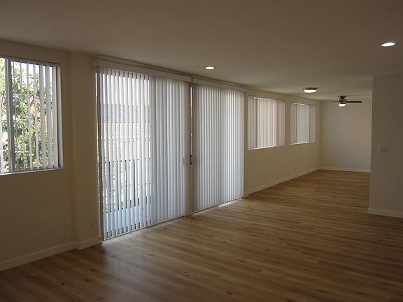 4th image of 1816 Fairburn Ave #304