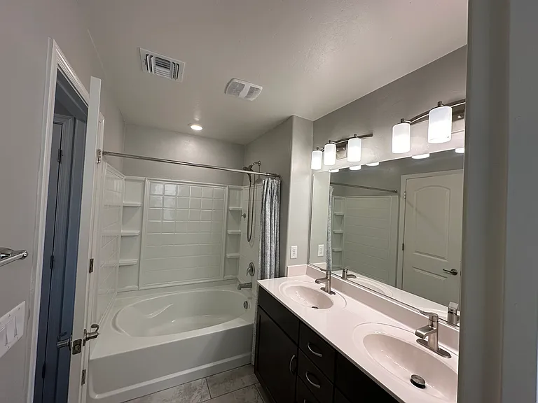 1109 E Ascent St — Photo 19