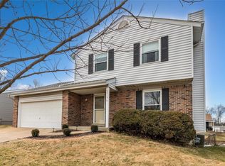 2513 Medford Dr, High Ridge, MO 63049