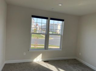 401 Coastal Ave ROOM 1, Stafford, VA 22554