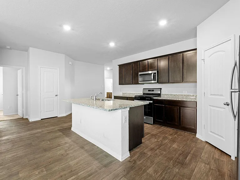 202 Eagle Mountain Trl — Photo 12