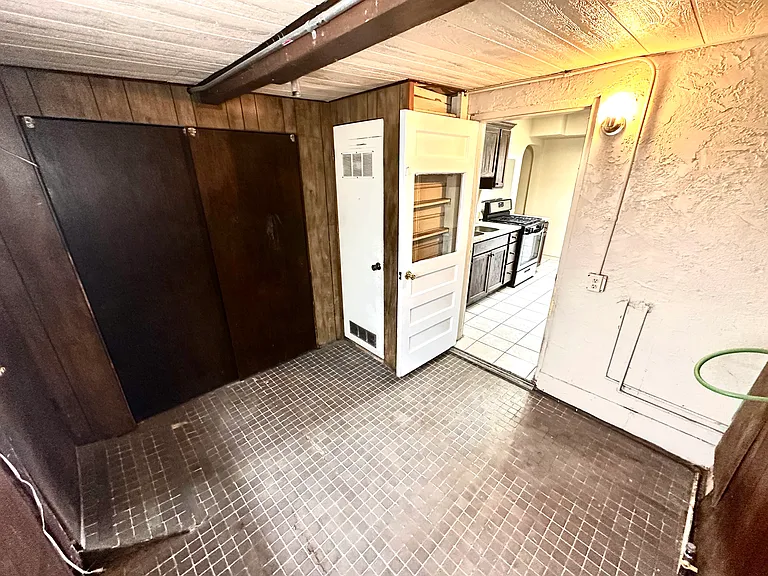 7505 Acapulco Ave — Photo 12