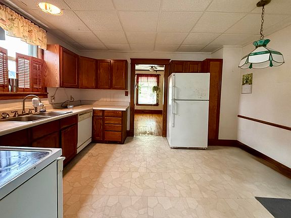 2nd image of 111 Academy St