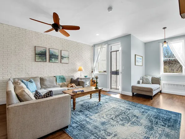 594 6th Ave APT 3, Brooklyn, NY 11215