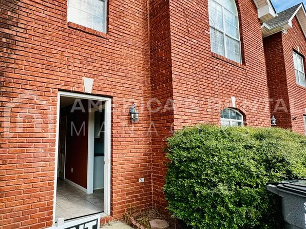165 Rocky Ridge Dr, Helena, AL 35080