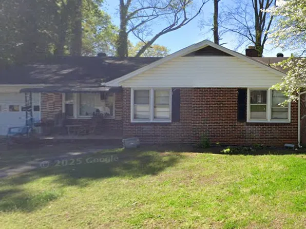 207 W Fairview Ave, Gaffney, SC 29341