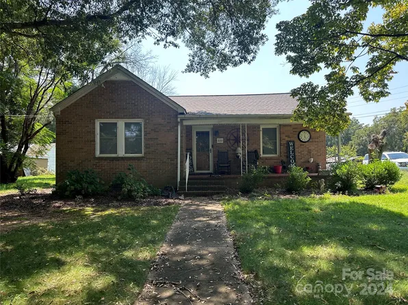 3133 Catawba St, Claremont, NC 28610