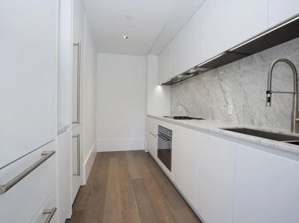 429 Kent Avenue image 1 of 17