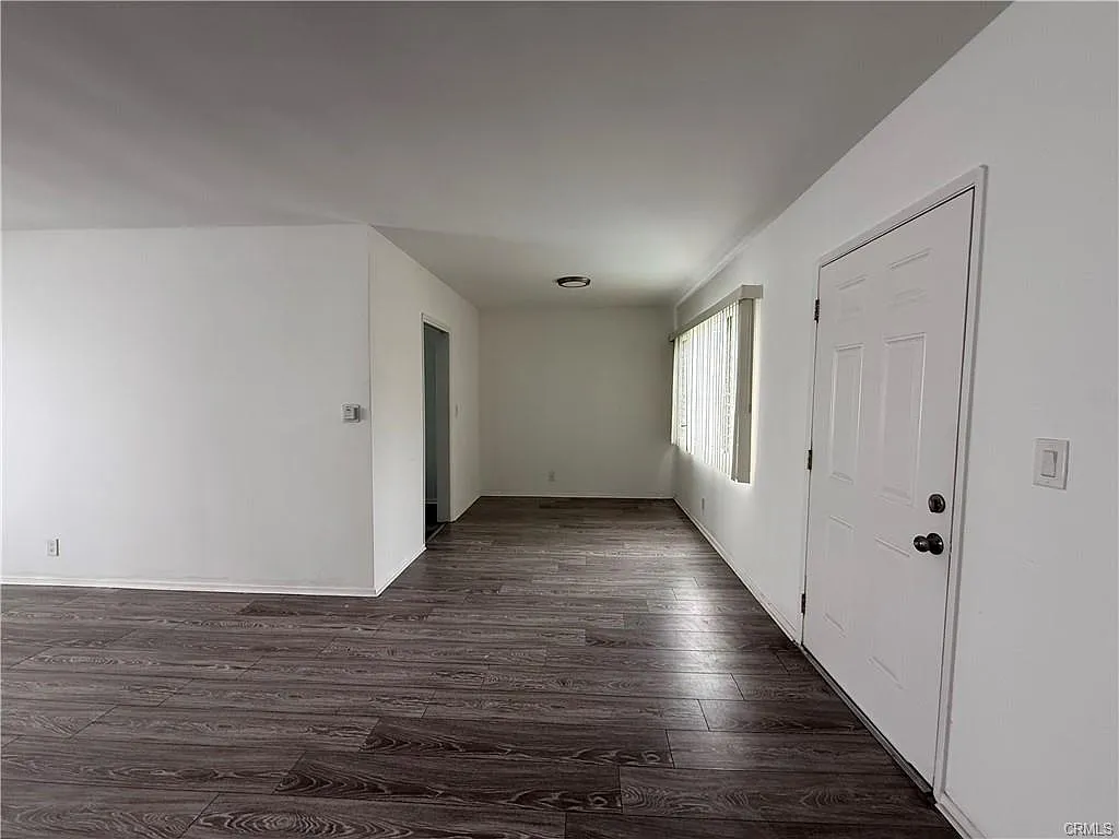 2 bed, 948 sqft, $2,800 — Photo 2