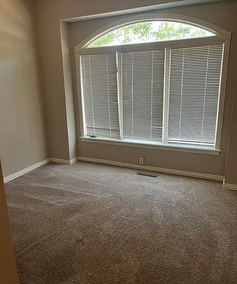 1142 S Carriage Ave — Photo 5