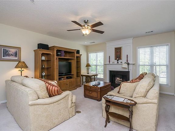 5th image of 279 Regent Sq