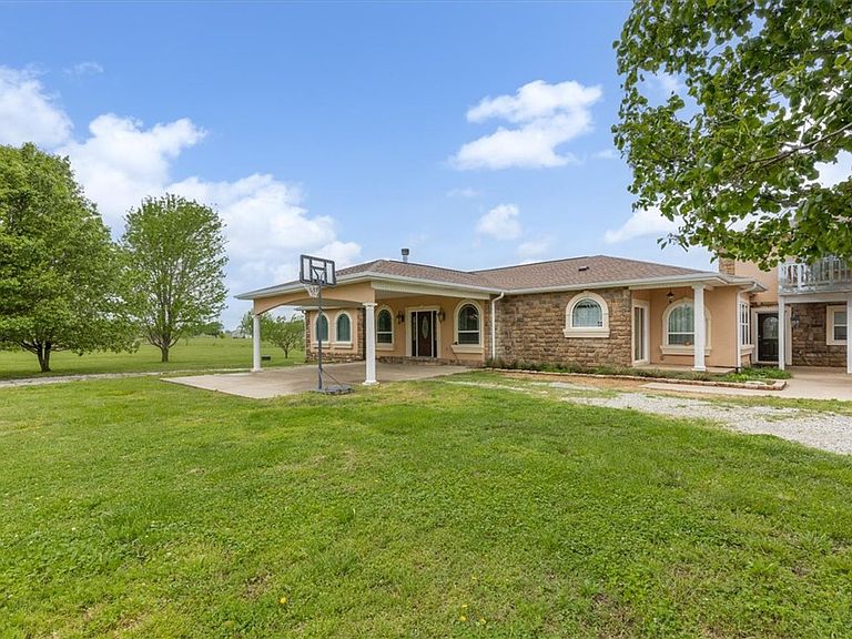 Listing photo 4