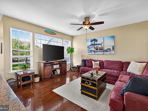 4th image of 1803 N Pollock Way