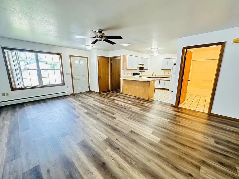 317 Crestview Ln #B — Photo 13