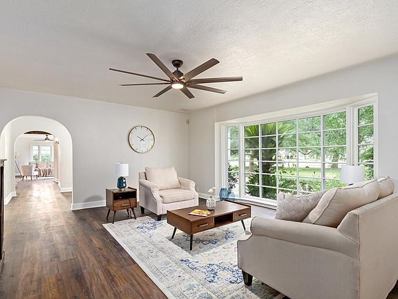 4th image of 118 N Caldwood Dr