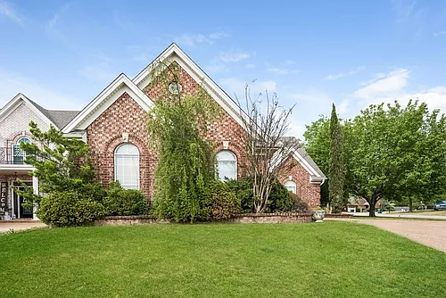 2722 Nelle Ln Photo 1