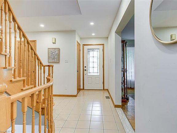4th image of 1256 Greenwood Cres