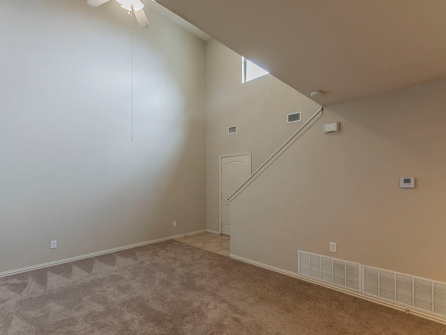 1 bed, 1224 sqft, $1,275 — Photo 2
